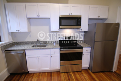 Photos of apartment on Beacon St.,Brookline MA 02446
