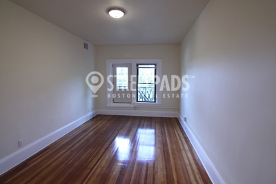 Photos of apartment on Beacon St.,Brookline MA 02446