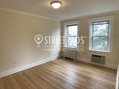 Photos of apartment on Chauncy St.,Cambridge MA 02138