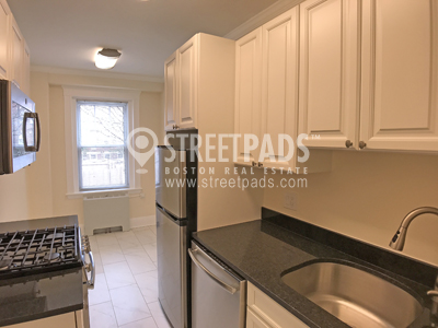 Photos of apartment on Chauncy St.,Cambridge MA 02138
