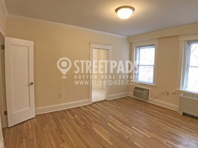 Photos of apartment on Chauncy St.,Cambridge MA 02138