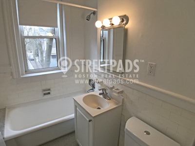 Photos of apartment on Chauncy St.,Cambridge MA 02138