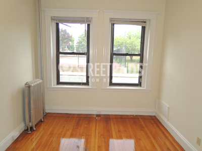 Photos of apartment on Washington St.,Malden MA 02148