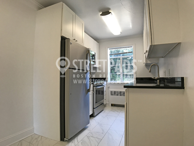 86 Saint Paul St, Coolidge Corner