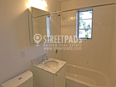 86 Saint Paul St, Coolidge Corner