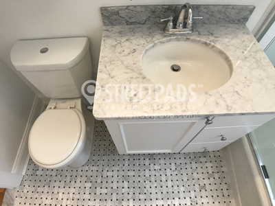 Photos of apartment on Auburn St.,Brookline MA 02446