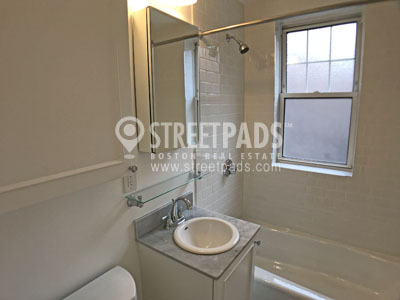 Photos of apartment on Chauncy St.,Cambridge MA 02387