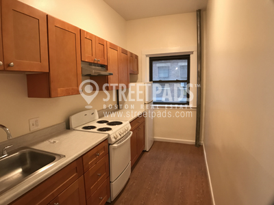 1315 Commonwealth Ave, Allston