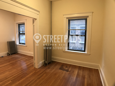 1315 Commonwealth Ave, Allston