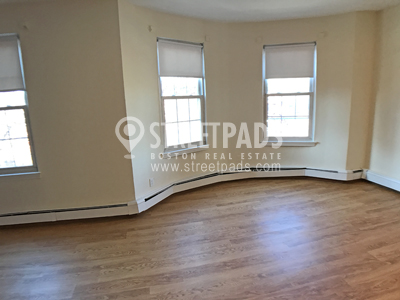 50 Huntington Ave, Jamaica Plain