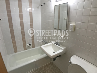 50 Huntington Ave, Jamaica Plain