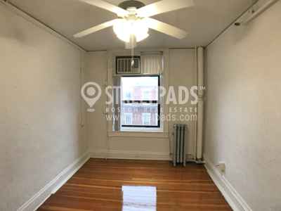 Photos of apartment on Riverway,Boston MA 02115