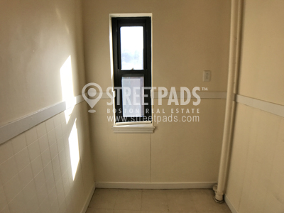 504 Beacon St, Fenway