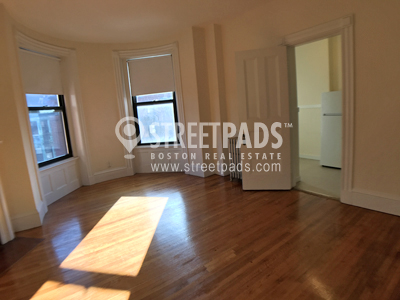 504 Beacon St, Fenway