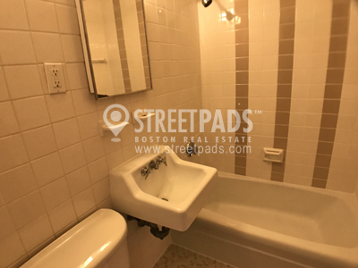 168 North Beacon St, Brighton