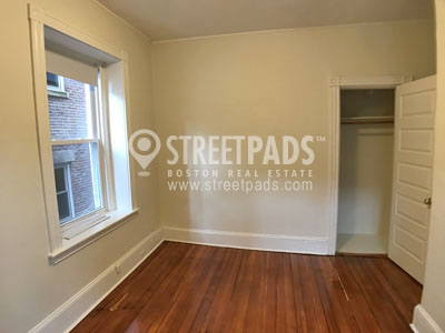 Photos of apartment on Beacon St.,Brookline MA 02446