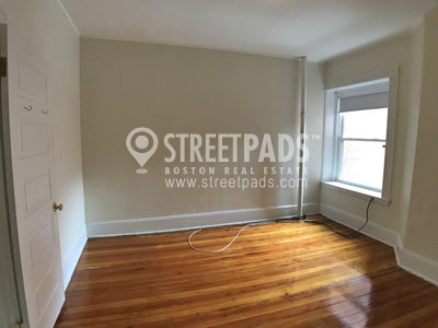 Photos of apartment on Beacon St.,Brookline MA 02446