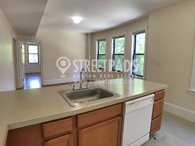 881 Massachusetts Ave, Central Square