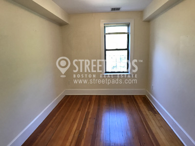 881 Massachusetts Ave, Central Square