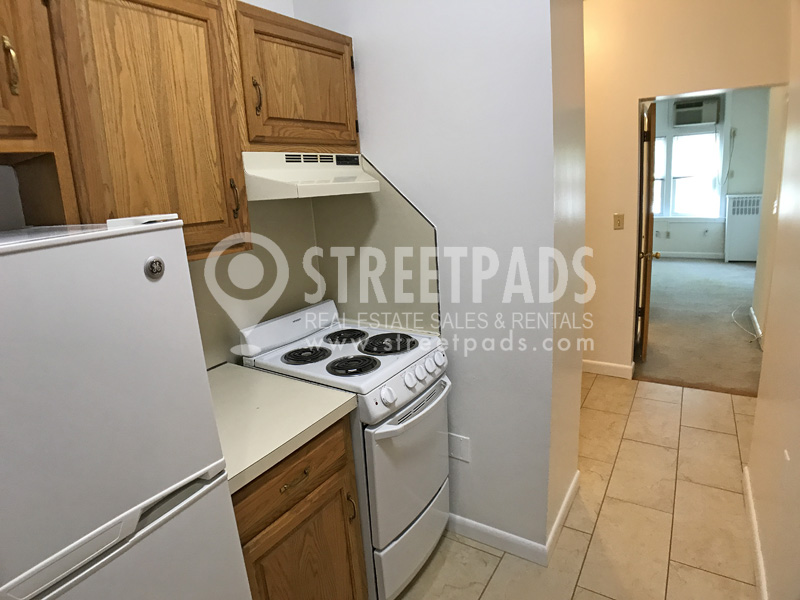 Photos of apartment on Beacon St.,Brookline MA 02446