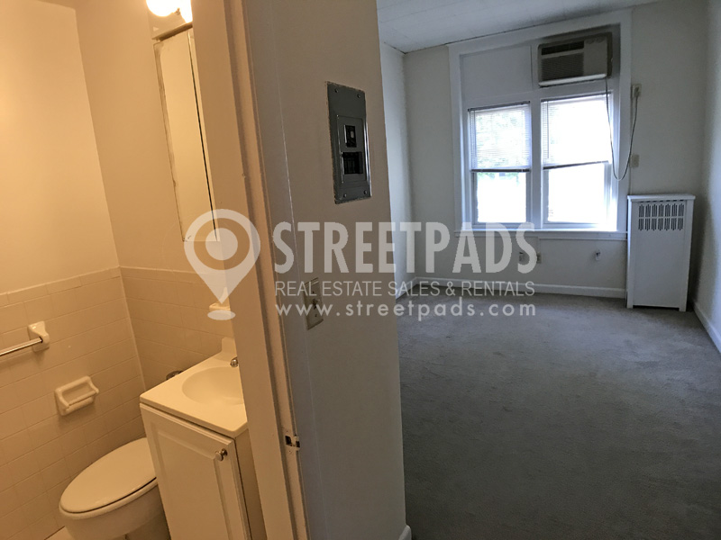 Photos of apartment on Beacon St.,Brookline MA 02446