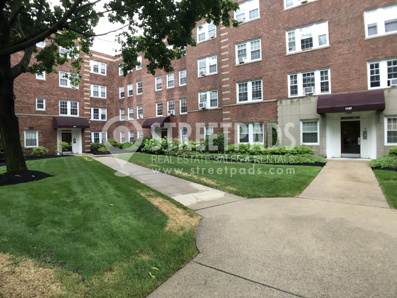 Photos of apartment on Beacon St.,Brookline MA 02446