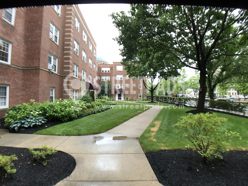 Photos of apartment on Beacon St.,Brookline MA 02446