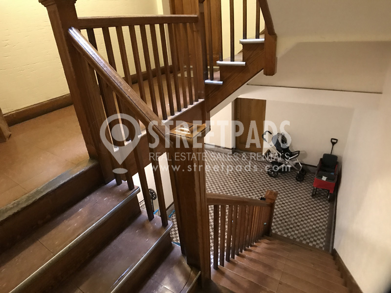 Photos of apartment on Beacon St.,Brookline MA 02446