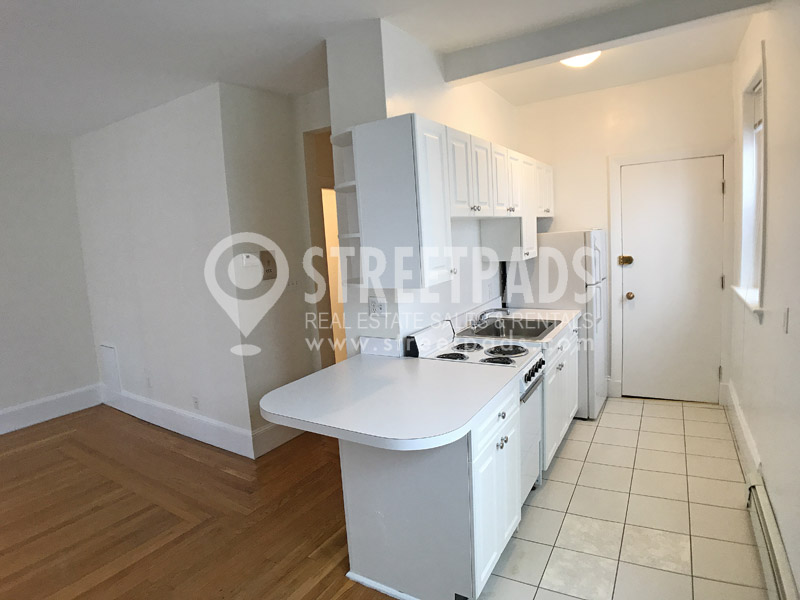 Studio bed, 1 bath apartment for rent at 1539 Beacon St Unit 14, Coolidge Corner — photo 11 of 19