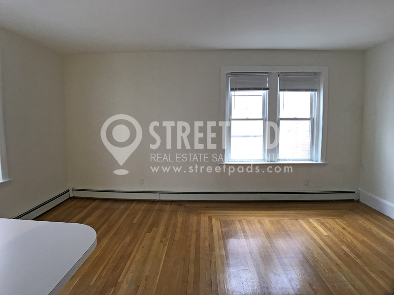 Studio bed, 1 bath apartment for rent at 1539 Beacon St Unit 14, Coolidge Corner — photo 3 of 19