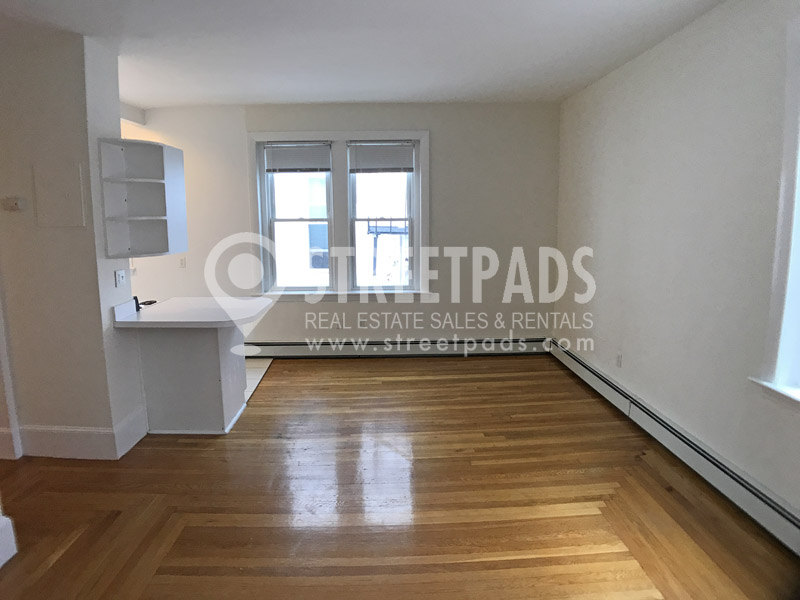 Studio bed, 1 bath apartment for rent at 1539 Beacon St Unit 14, Coolidge Corner — photo 5 of 19