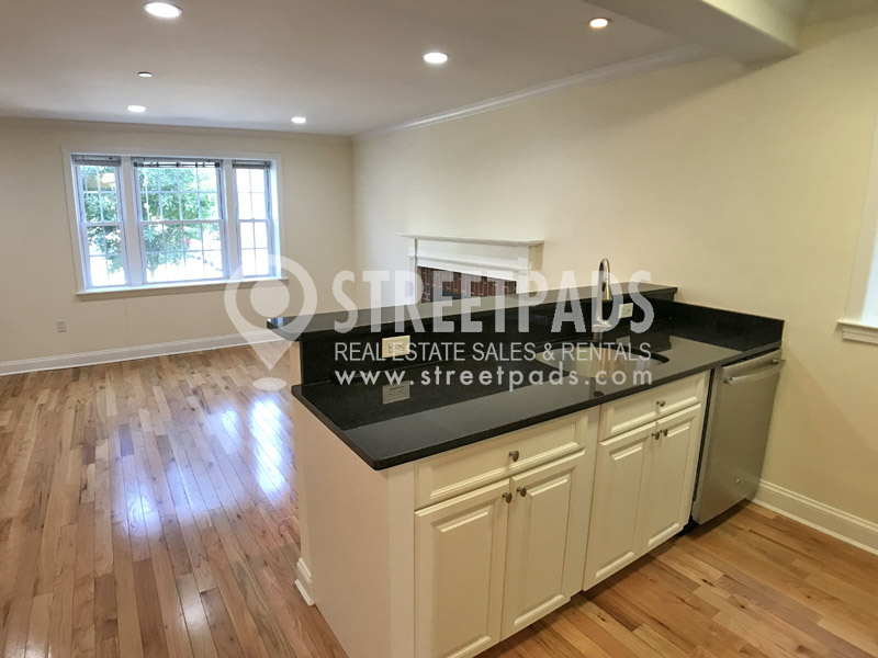 55 Langdon St, Neighborhood Nine