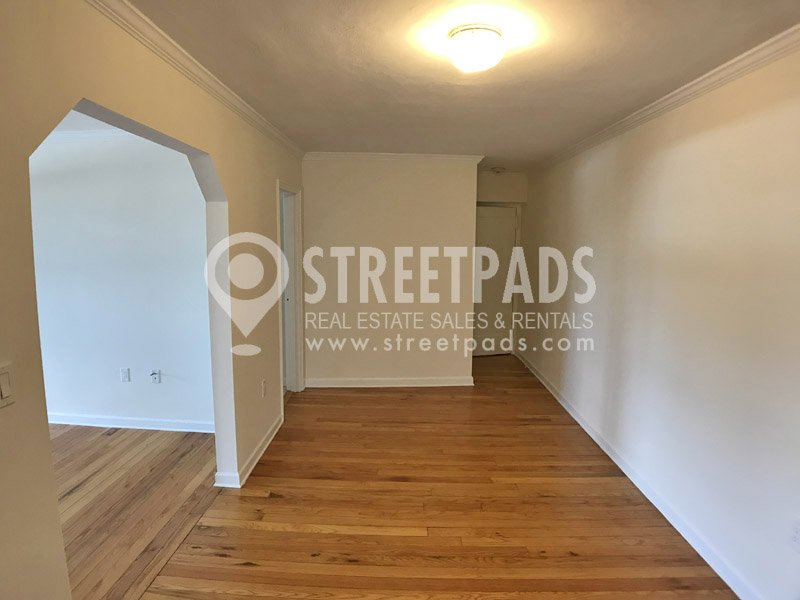 60 Brattle St, Harvard Square