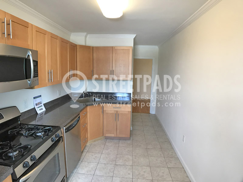 60 Brattle St, Harvard Square