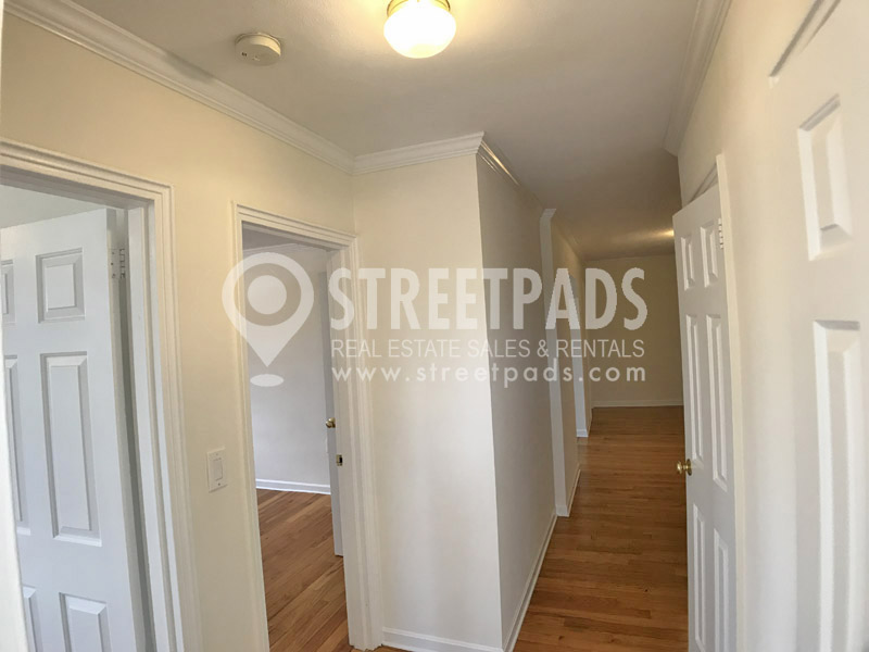 60 Brattle St, Harvard Square