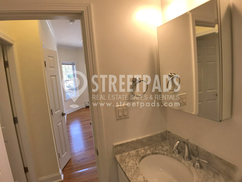 65 Langdon St, Harvard Square