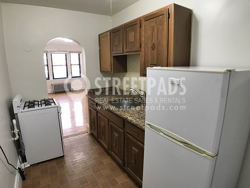 Photos of apartment on Pleasant St.,Malden MA 02148