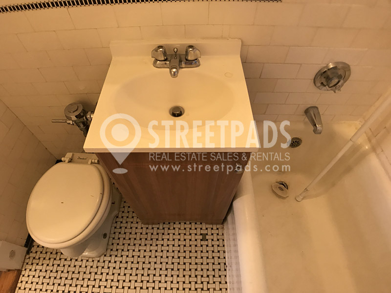 Photos of apartment on Pleasant St.,Malden MA 02148