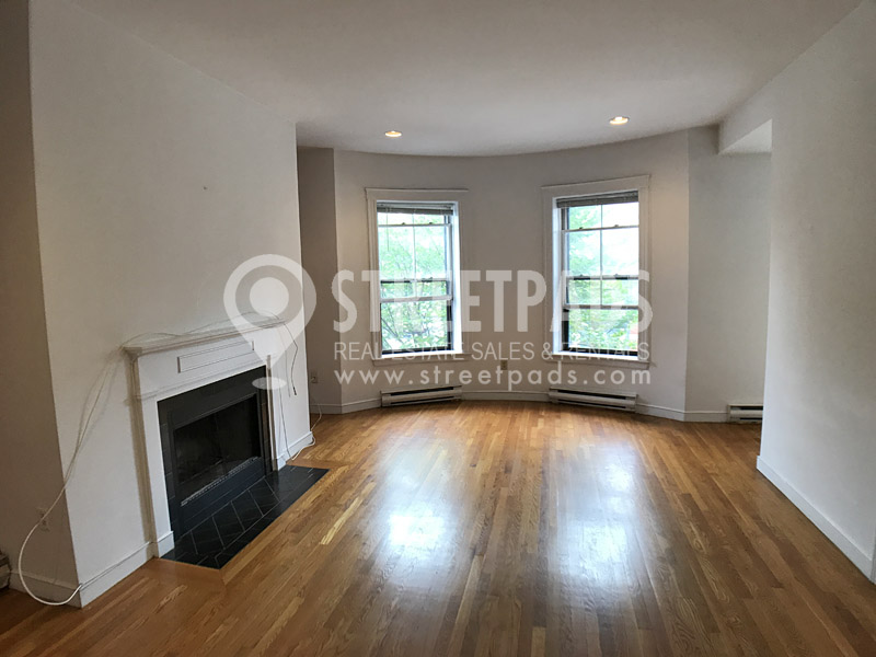 Photos of apartment on West Newton St.,Boston MA 02118