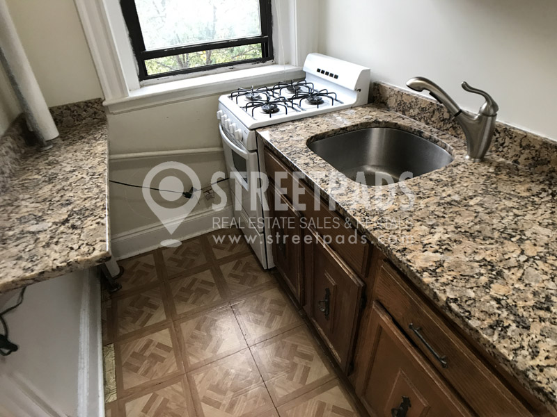 Photos of apartment on Washington St.,Malden MA 02148