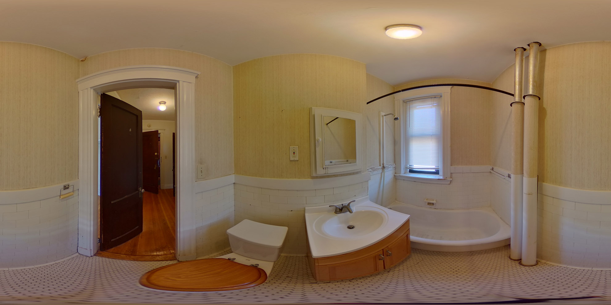 Photos of apartment on Washington St.,Malden MA 02148