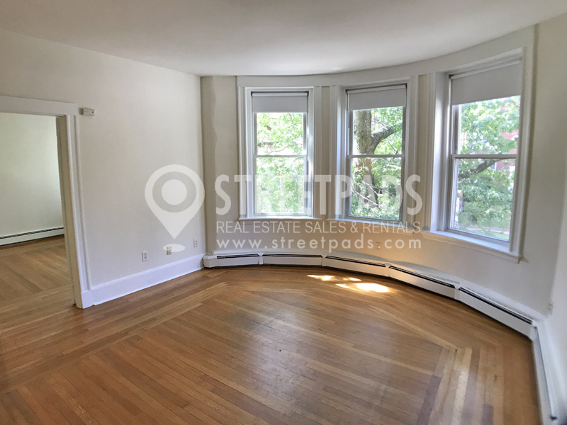 21 Fairbanks St, Coolidge Corner