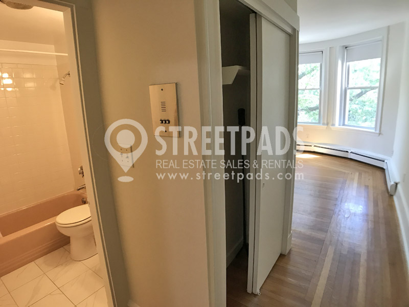 21 Fairbanks St, Coolidge Corner