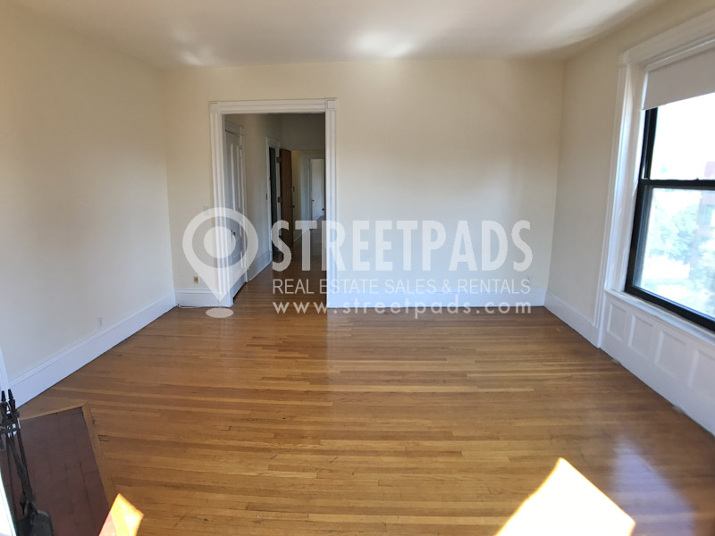 504 Beacon St, Fenway