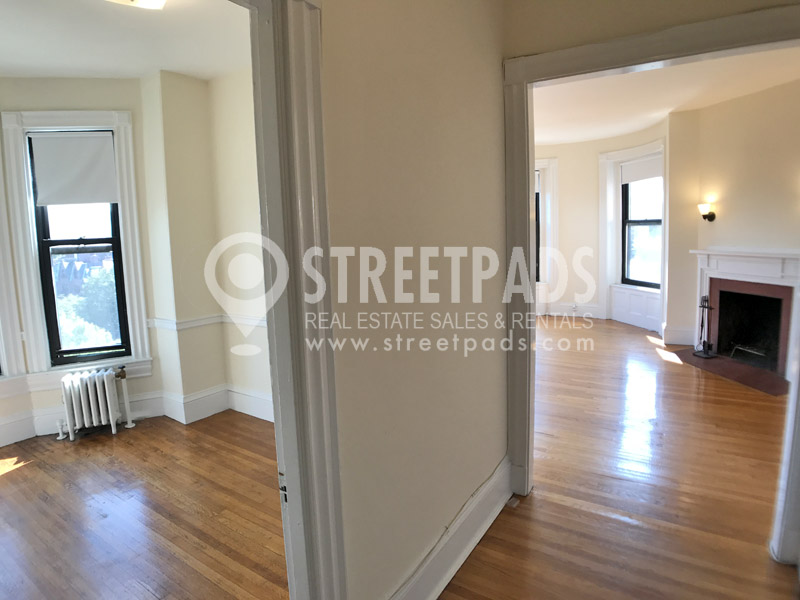 504 Beacon St, Fenway