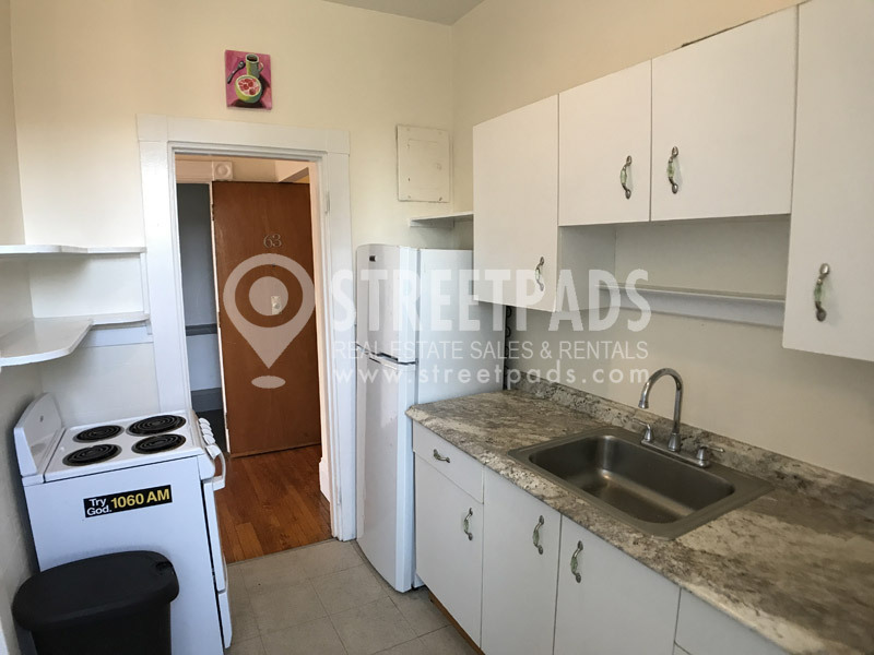 504 Beacon St, Fenway