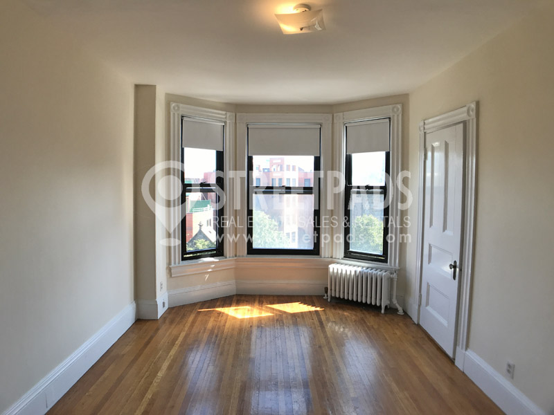 504 Beacon St, Fenway