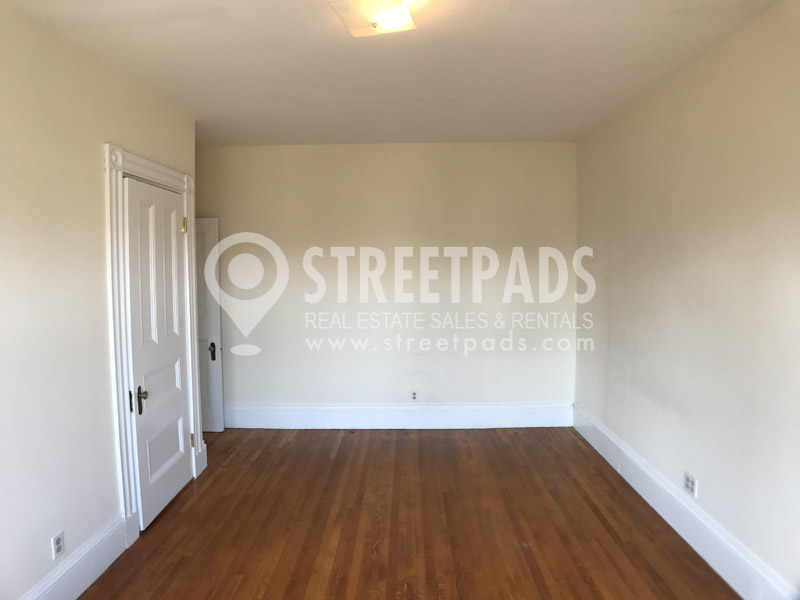 504 Beacon St, Fenway