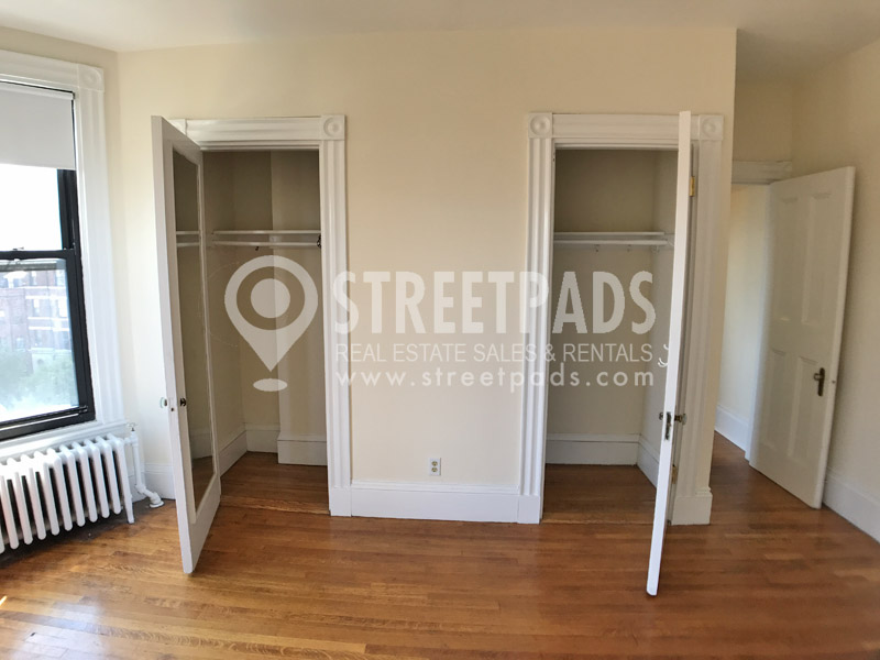 504 Beacon St, Fenway