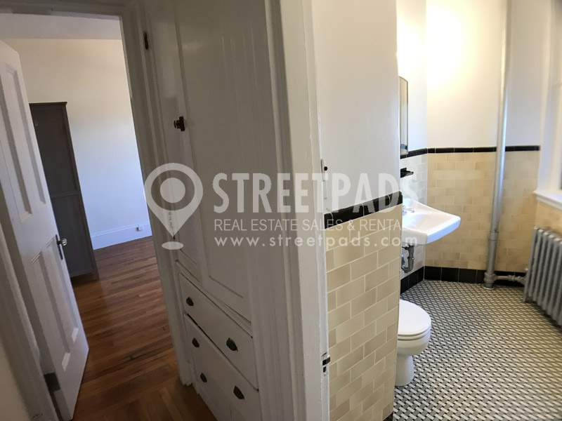 504 Beacon St, Harvard Square